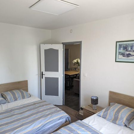 Appartement Meuble Proche Du Futuroscope ปัวติเยร์ ภายนอก รูปภาพ